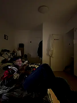 Snapshot of esteraulxxx chatting on 11/21/25, 06:56 esteraulxxx online show from 11/21/25, 06:56