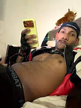 Snapshot of esteraulxxx chatting on 11/27/25, 09:44 esteraulxxx online show from 11/27/25, 09:44