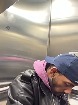 Snapshot of esteraulxxx chatting on 12/03/25, 01:46 esteraulxxx online show from 12/03/25, 01:46