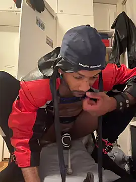 Snapshot of esteraulxxx chatting on 12/04/25, 06:16 esteraulxxx online show from 12/04/25, 06:16