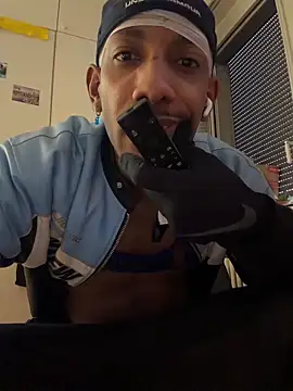 Snapshot of esteraulxxx chatting on 02/10/26, 02:43 esteraulxxx online show from 02/10/26, 02:43