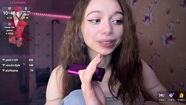 Snapshot of _SofiaBrown chatting on 03/15/25, 08:32 SofiaBrown online show from 03/15/25, 08:32