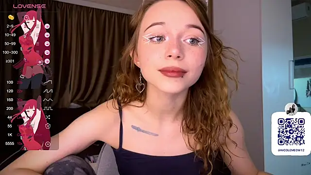 Snapshot of _SofiaBrown chatting on 11/12/25, 02:28 SofiaBrown online show from 11/12/25, 02:28