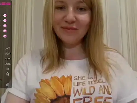 Snapshot of urbadkitty chatting on 12/15/24, 03:09 urbadkitty online show from 12/15/24, 03:09