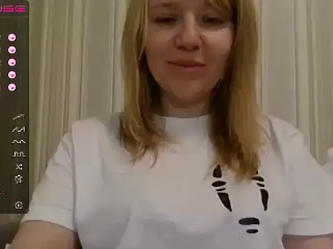 Snapshot of urbadkitty chatting on 12/24/24, 09:50 urbadkitty online show from 12/24/24, 09:50