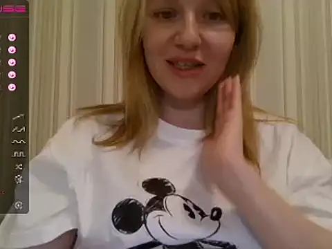 Snapshot of urbadkitty chatting on 01/03/25, 05:53 urbadkitty online show from 01/03/25, 05:53