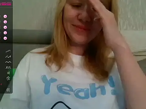 Snapshot of urbadkitty chatting on 01/13/25, 07:00 urbadkitty online show from 01/13/25, 07:00