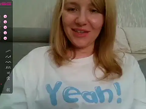 Snapshot of urbadkitty chatting on 01/13/25, 10:03 urbadkitty online show from 01/13/25, 10:03