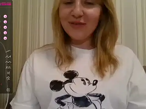 Snapshot of urbadkitty chatting on 02/28/25, 06:09 urbadkitty online show from 02/28/25, 06:09