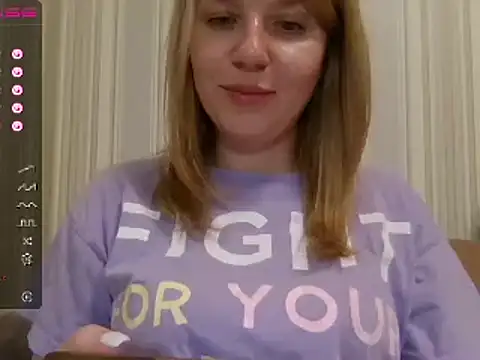 Snapshot of urbadkitty chatting on 03/12/25, 07:38 urbadkitty online show from 03/12/25, 07:38