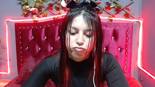 Snapshot of Melani_cute02 chatting on 02/06/25, 07:13 Melani cute02 online show from 02/06/25, 07:13