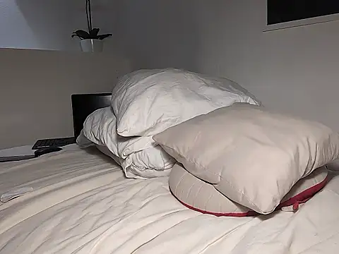 gymyagirlll online show from 03/15/26, 08:26