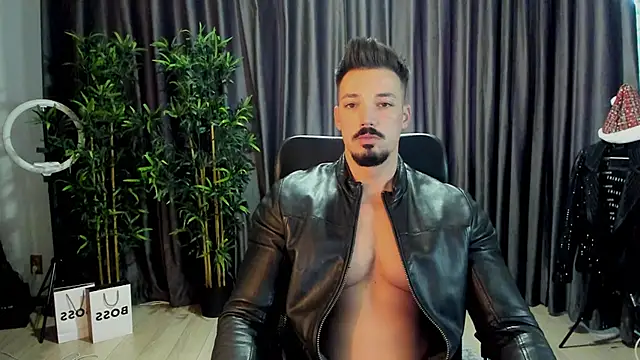 HaydenSpearss online show from 11/25/25, 08:03