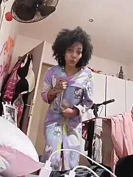 Laanegraofficial  online show from 02/15/25, 11:36