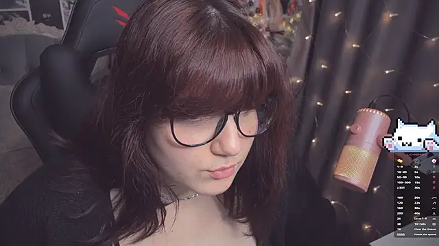 Snapshot of Diasporaaa chatting on 01/04/25, 08:59 Diasporaaa online show from 01/04/25, 08:59