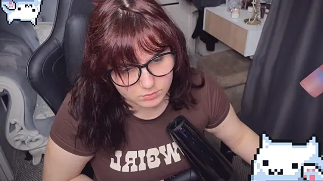 Snapshot of Diasporaaa chatting on 02/25/25, 07:03 Diasporaaa online show from 02/25/25, 07:03