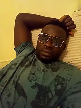 Snapshot of ClinDi chatting on 01/04/25, 10:45 ClinDi online show from 01/04/25, 10:45