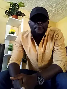 Snapshot of ClinDi chatting on 02/26/25, 12:36 ClinDi online show from 02/26/25, 12:36