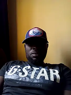 Snapshot of ClinDi chatting on 03/08/25, 07:05 ClinDi online show from 03/08/25, 07:05