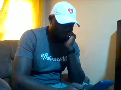 Snapshot of ClinDi chatting on 10/10/25, 08:46 ClinDi online show from 10/10/25, 08:46