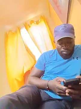Snapshot of ClinDi chatting on 06/19/26, 12:42 ClinDi online show from 06/19/26, 12:42