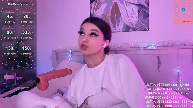 Veronica leal online show from 01/19/25, 12:28