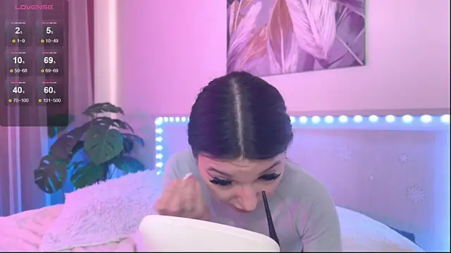 Veronica leal online show from 04/28/26, 11:15