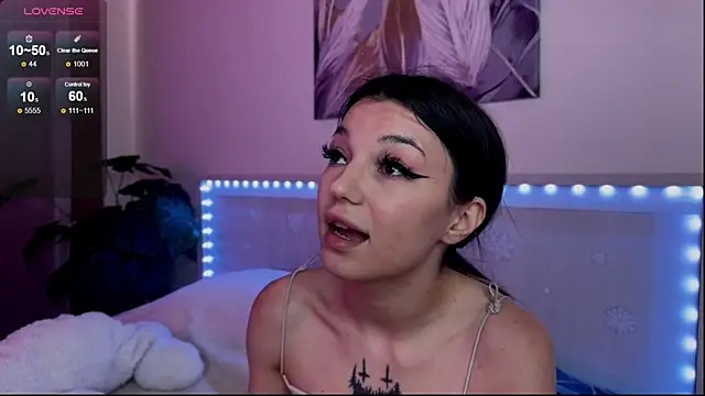 Snapshot of Veronica_leal chatting on 07/18/26, 09:35 Veronica leal online show from 07/18/26, 09:35