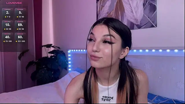 Snapshot of Veronica_leal chatting on 07/19/26, 09:35 Veronica leal online show from 07/19/26, 09:35
