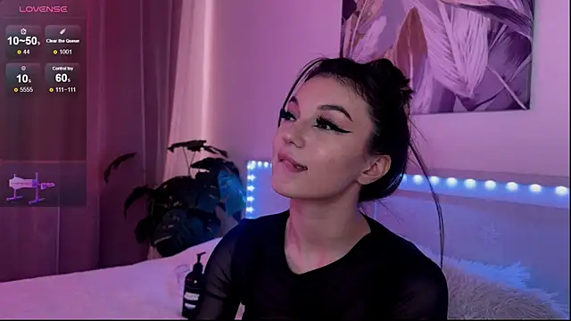 Snapshot of Veronica_leal chatting on 07/28/26, 02:13 Veronica leal online show from 07/28/26, 02:13