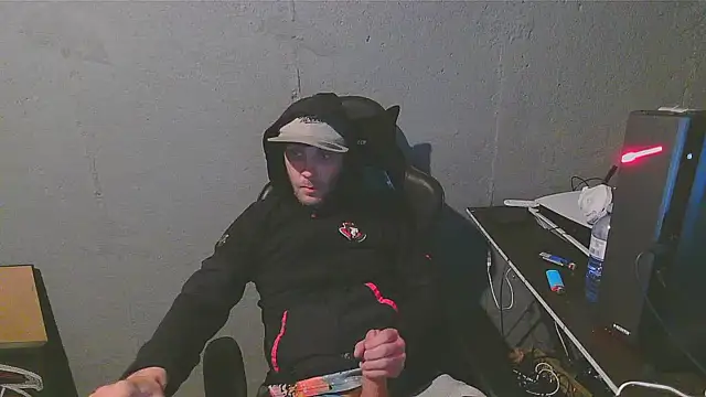 Superoz77 online show from 12/17/24, 05:07