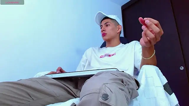 Valerio 20 online show from 03/18/25, 03:31