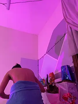 Lina10 online show from 03/29/26, 08:20