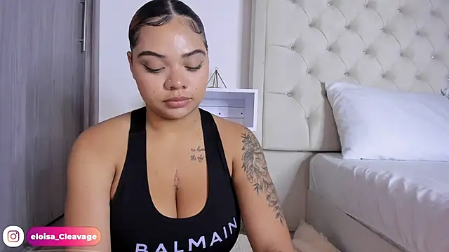 Eloisa cleavage  online show from 02/12/25, 11:18