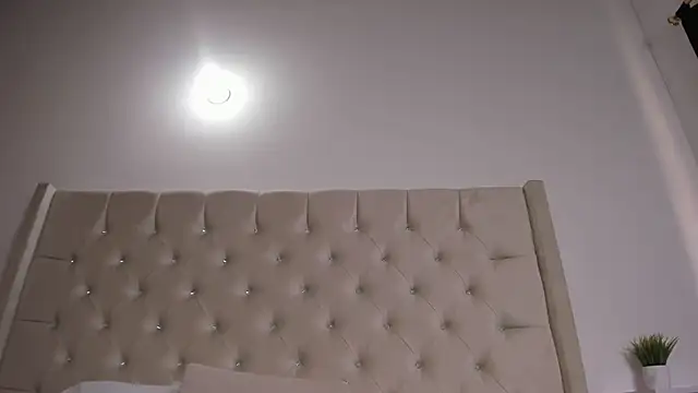 Eloisa cleavage  online show from 02/25/25, 02:11