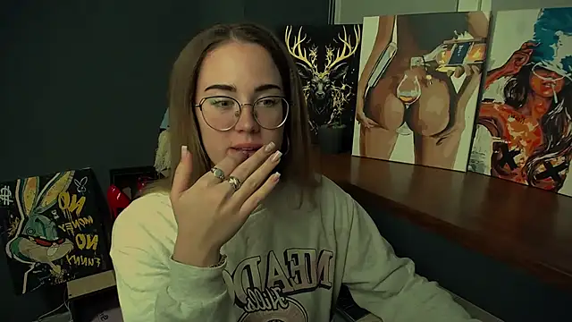 luxie milady online show from 11/03/25, 01:56