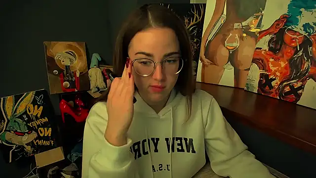 luxie milady online show from 02/18/26, 02:02