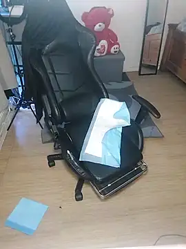 Snapshot of uniquechina69 chatting on 02/22/25, 02:39 uniquechina69 online show from 02/22/25, 02:39