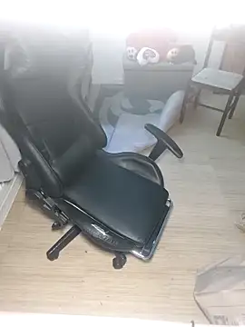 Snapshot of uniquechina69 chatting on 02/27/25, 05:24 uniquechina69 online show from 02/27/25, 05:24