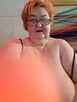 Snapshot of Awn290668 chatting on 12/27/24, 02:12 Awn290668 online show from 12/27/24, 02:12