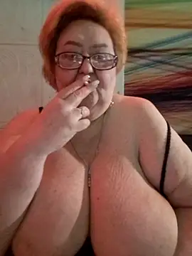 Snapshot of Awn290668 chatting on 01/17/25, 04:39 Awn290668 online show from 01/17/25, 04:39