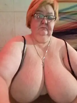 Snapshot of Awn290668 chatting on 01/23/25, 12:04 Awn290668 online show from 01/23/25, 12:04