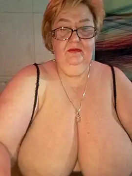 Snapshot of Awn290668 chatting on 01/27/25, 12:33 Awn290668 online show from 01/27/25, 12:33