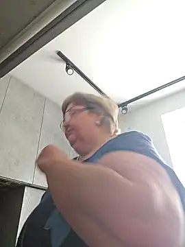 Snapshot of Awn290668 chatting on 03/16/25, 11:05 Awn290668 online show from 03/16/25, 11:05