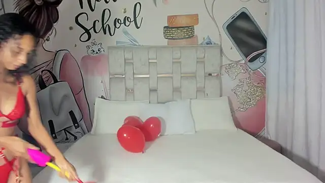 EMMA SWEETT1 online show from 02/14/25, 12:47