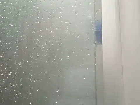 Snapshot of puingola_01 chatting on 12/25/24, 10:59 puingola 01 online show from 12/25/24, 10:59