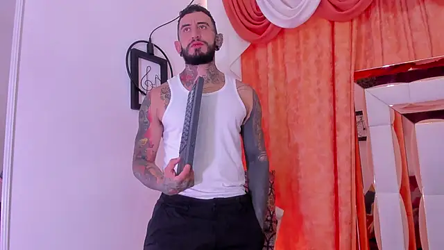 dilan scootk  online show from 03/18/26, 07:28