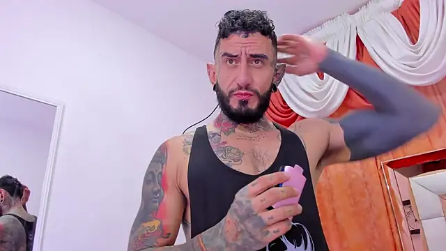 dilan scootk  online show from 04/14/26, 07:20