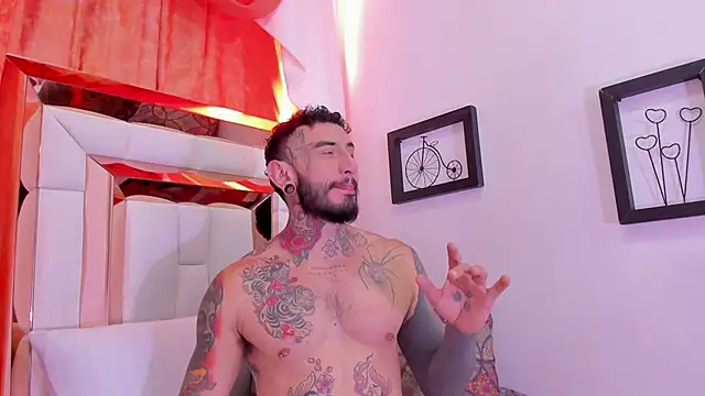 dilan scootk  online show from 05/20/26, 07:42