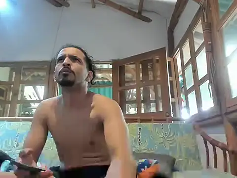 Snapshot of Samagonz_1225 chatting on 10/29/25, 05:14 Samagonz 1225 online show from 10/29/25, 05:14